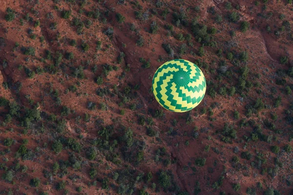 Sıcak hava balon ride Sedona'daki — Stok fotoğraf