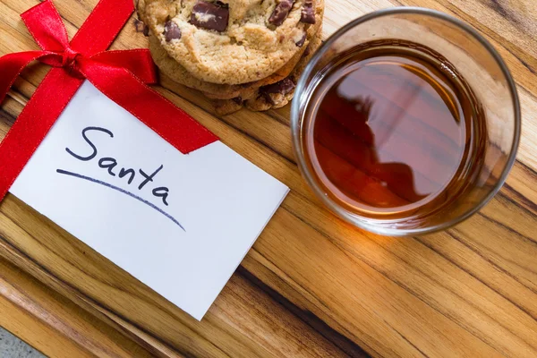 Biscotti e whisky per Babbo Natale — Foto Stock