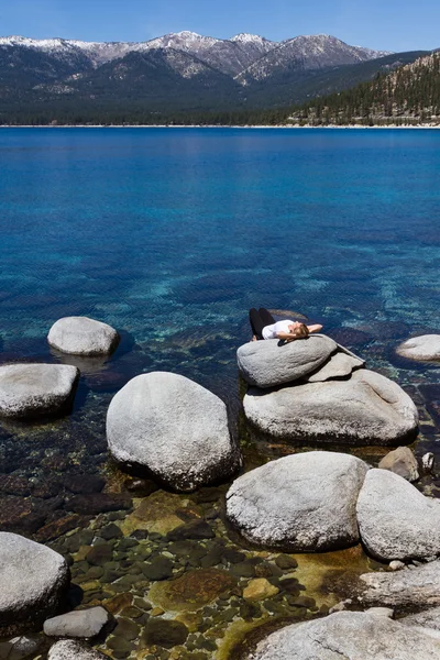 Відпочиваючи в Lake Tahoe — стокове фото