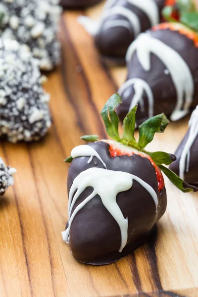 Chocolade gedimde aardbeien — Stockfoto