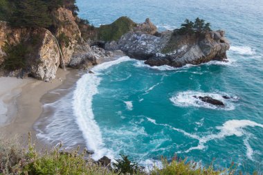 kıyı şelale, California