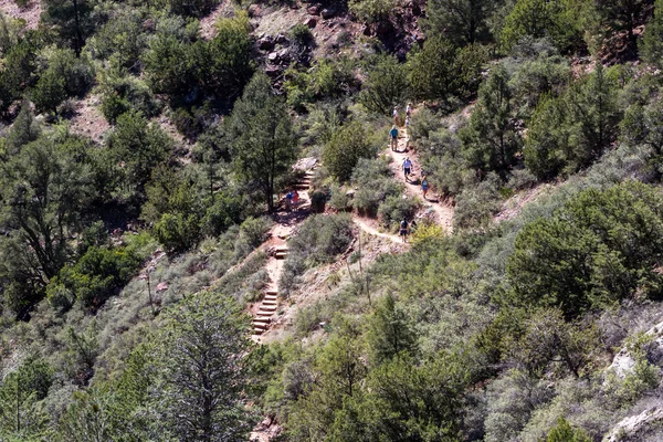 Wandern in den Bergen — Stockfoto