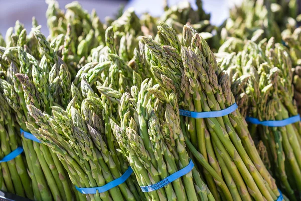 Fresh asparagus — Stock Photo, Image