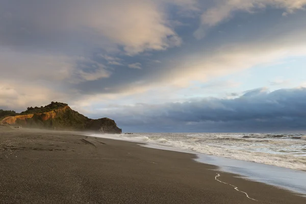 Lone beach — Stock Photo, Image