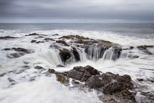 Thor 's well, oregonische Küste — Stockfoto