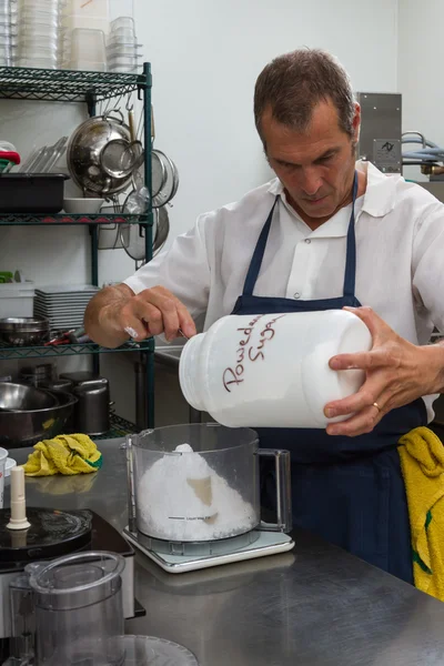 Chef iş başında — Stok fotoğraf