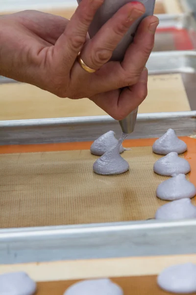 Preparing french macaroons — Stock Photo, Image
