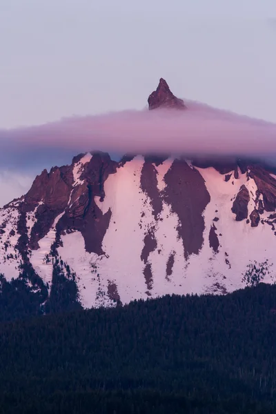 Mt Thielsen、オレゴン州 — ストック写真