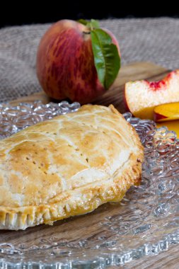 Organik şeftali ciro