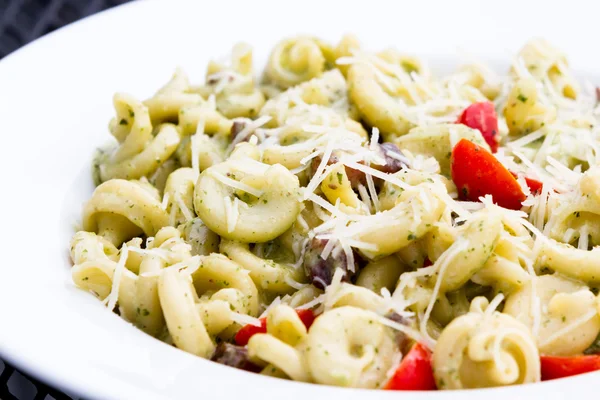 trottole çanak ışık pesto ile