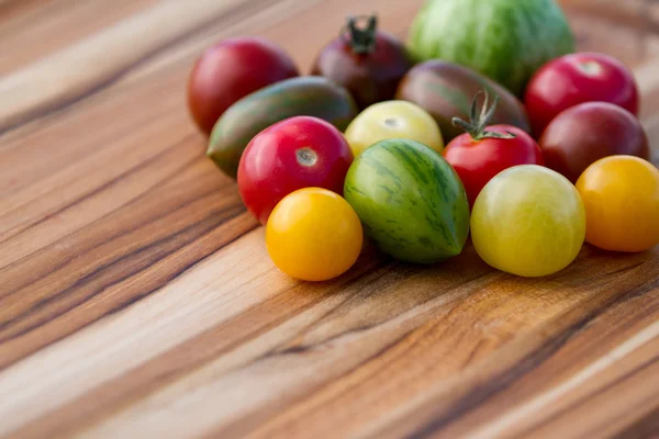 Heirloom tomato varieties — Stock Photo, Image