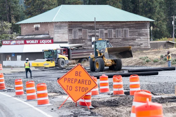 Road construction in action — Stockfoto