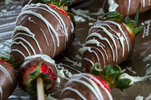 Fresas cubiertas de chocolate —  Fotos de Stock