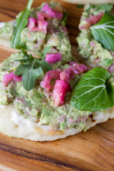 Avocado and fermented vegetable spread — Stock Photo, Image