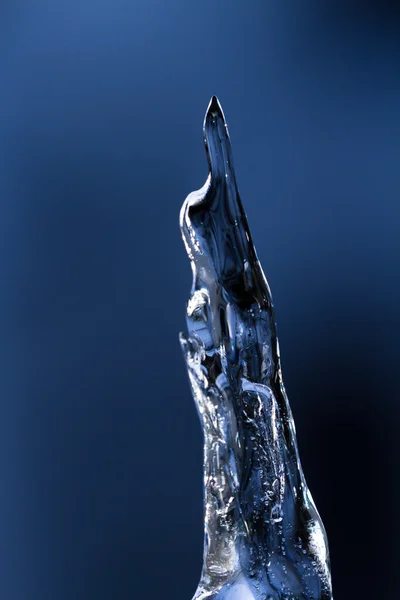 Icicles from low winter temperatures — Stock Photo, Image