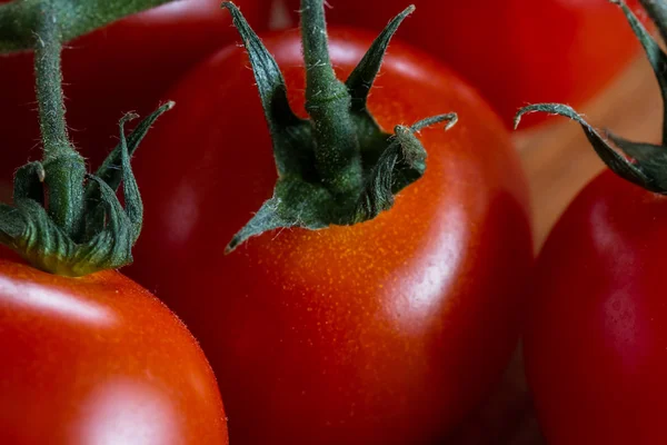 Спелые помидоры из винограда — стоковое фото