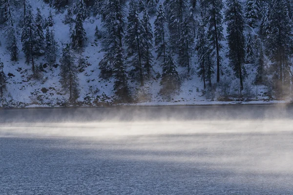 Steam on the water — Stock Photo, Image