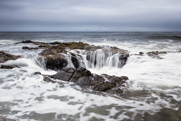 Thor 's Well, Oregon Coast — стоковое фото