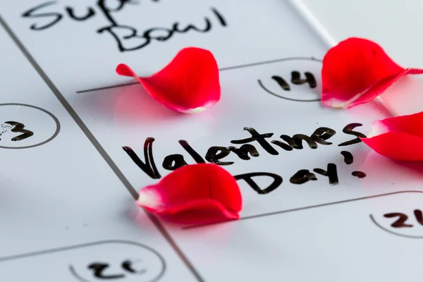 Día de San Valentín marcado en un calendario —  Fotos de Stock