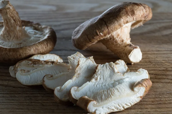 Organic raw mushrooms — Stock Photo, Image