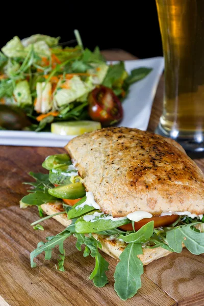 Tomato and avocado sandwich — Stock Photo, Image