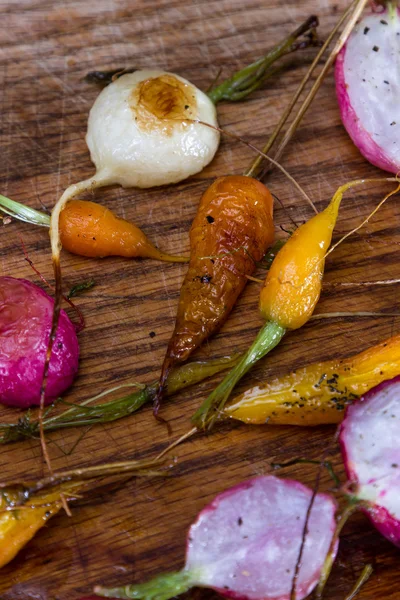 Légumes de jardin rôtis — Photo