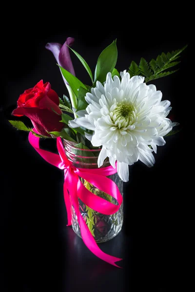 Home made mother 's day arrangement — стоковое фото