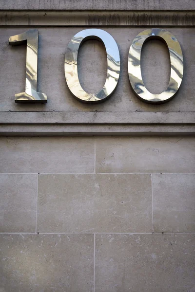 One hundred — Stock Photo, Image