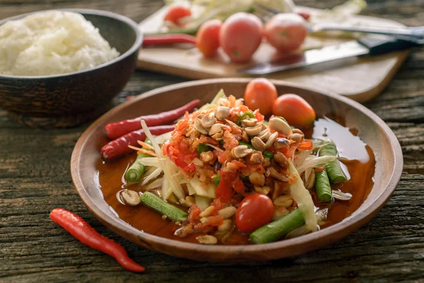 Comida tailandesa famosa, salada de mamão, somtum — Fotografia de Stock