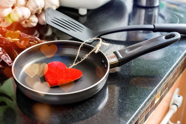 Eggs in a frying pan for Love — Stock Photo, Image