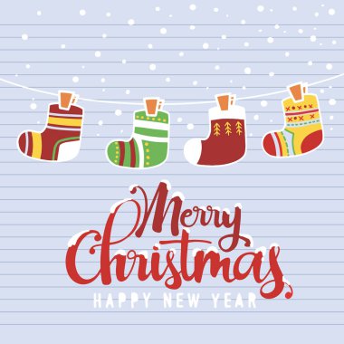 Farklı dizaynlı Noel çoraplarının şirin vektör çizimi. Kar tanelerinin arka planında izole