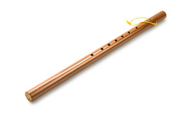 Bambu flüt, üzerinde beyaz izole 