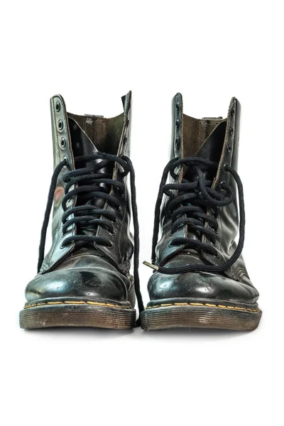 Isolated used combat leather boots — Stock Photo, Image
