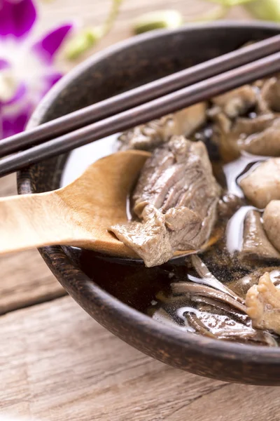 Beef Noodle Soup,Close up of a wooden bowl — Stock Photo, Image