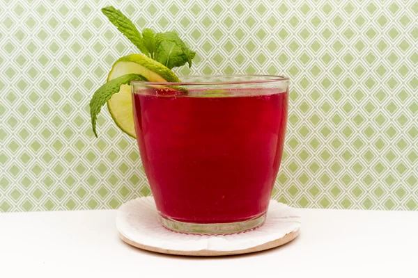 Fresh Mint In A Refreshing Drink — Stock Photo, Image