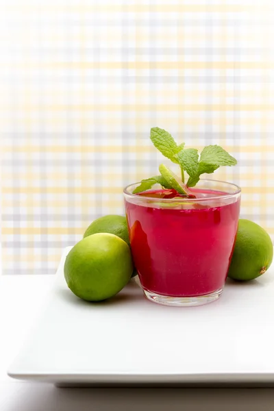 Limes In Drink Recipe — Stock Photo, Image