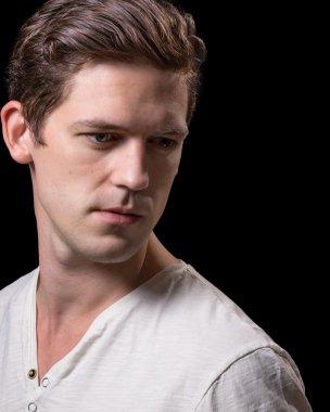 Genç yakışıklı beyaz erkek