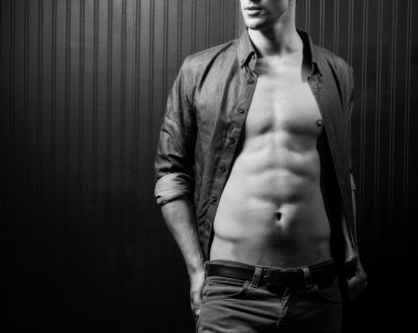 Uygun erkek duygusallık