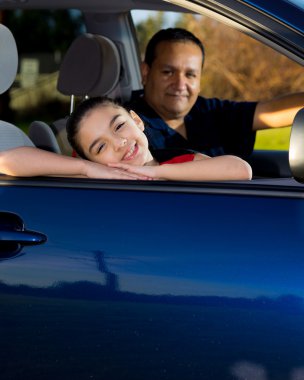 Baba kızı uygulamaya sürücü hazır hale getirilir