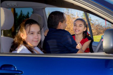 Baba Hugs kızıma araba