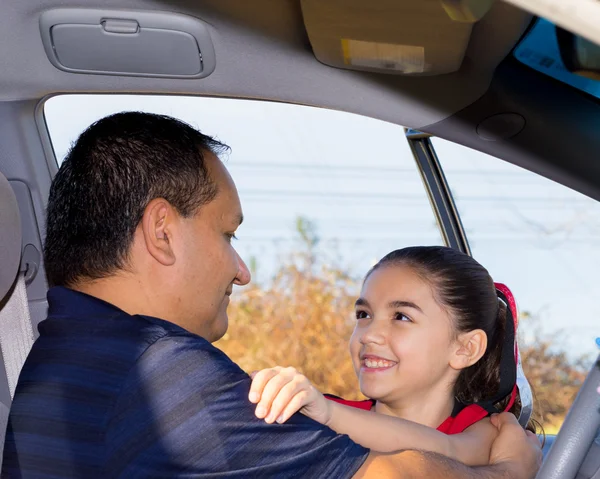 Daughter Affectionately Greets Father — Stock Photo, Image