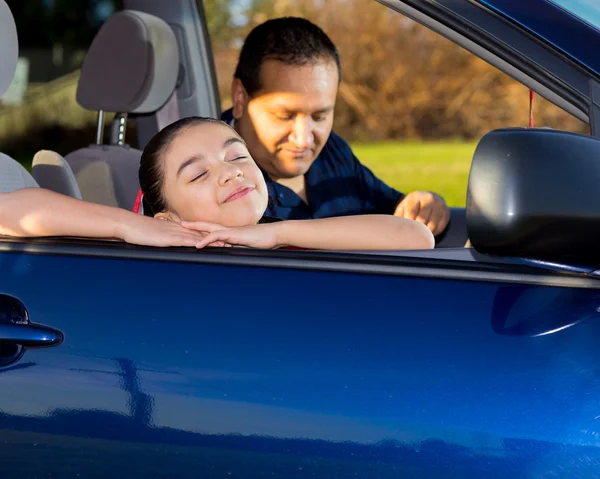 Baba kızı uygulamaya sürücü hazır hale getirilir