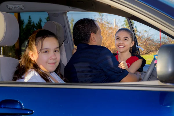 Baba Hugs kızıma araba
