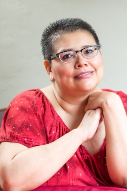 İspanyol kadın meme kanseri tanısı