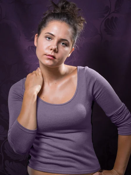 Young Caucasian Female With Gray Eyes And Brown Hair — Stock Photo, Image