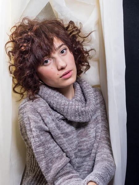 Young Woman Displaying Subdued Mood — Stock Photo, Image