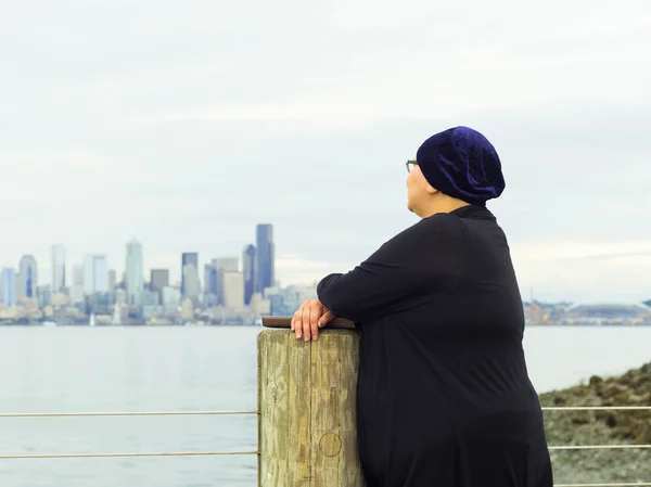 Woman Enjoys Lifestyle Post-Surgery — Stock Photo, Image