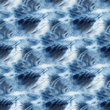 Beyaz ipeğin üzerindeki çivit rengi kusursuz kravat boyası deseni. El boyası kumaşlar - nodüler batik. Shibori boyaması.. 