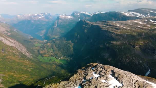 Panoramisch Uitzicht Geirangerfjord Bergen Uitkijkpunt Dalsnibba Noorwegen — Stockvideo