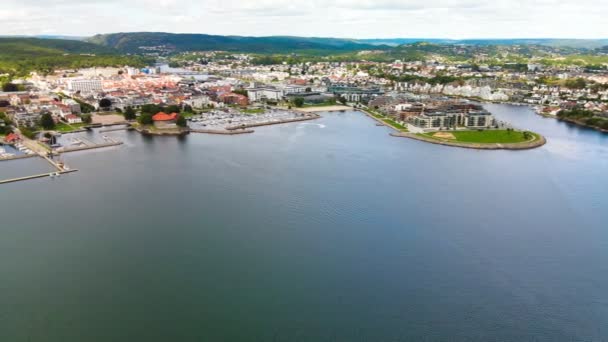 Vista Aérea Del Dron Kristiansand Kvadraturen Desde Oderoya Noruega — Vídeos de Stock